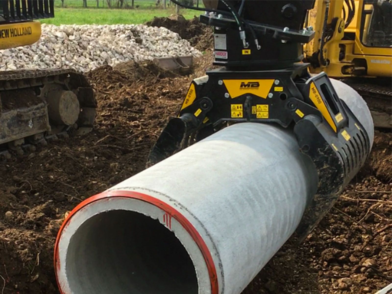 Grappin d’enrochement et de tri MB Chrusher