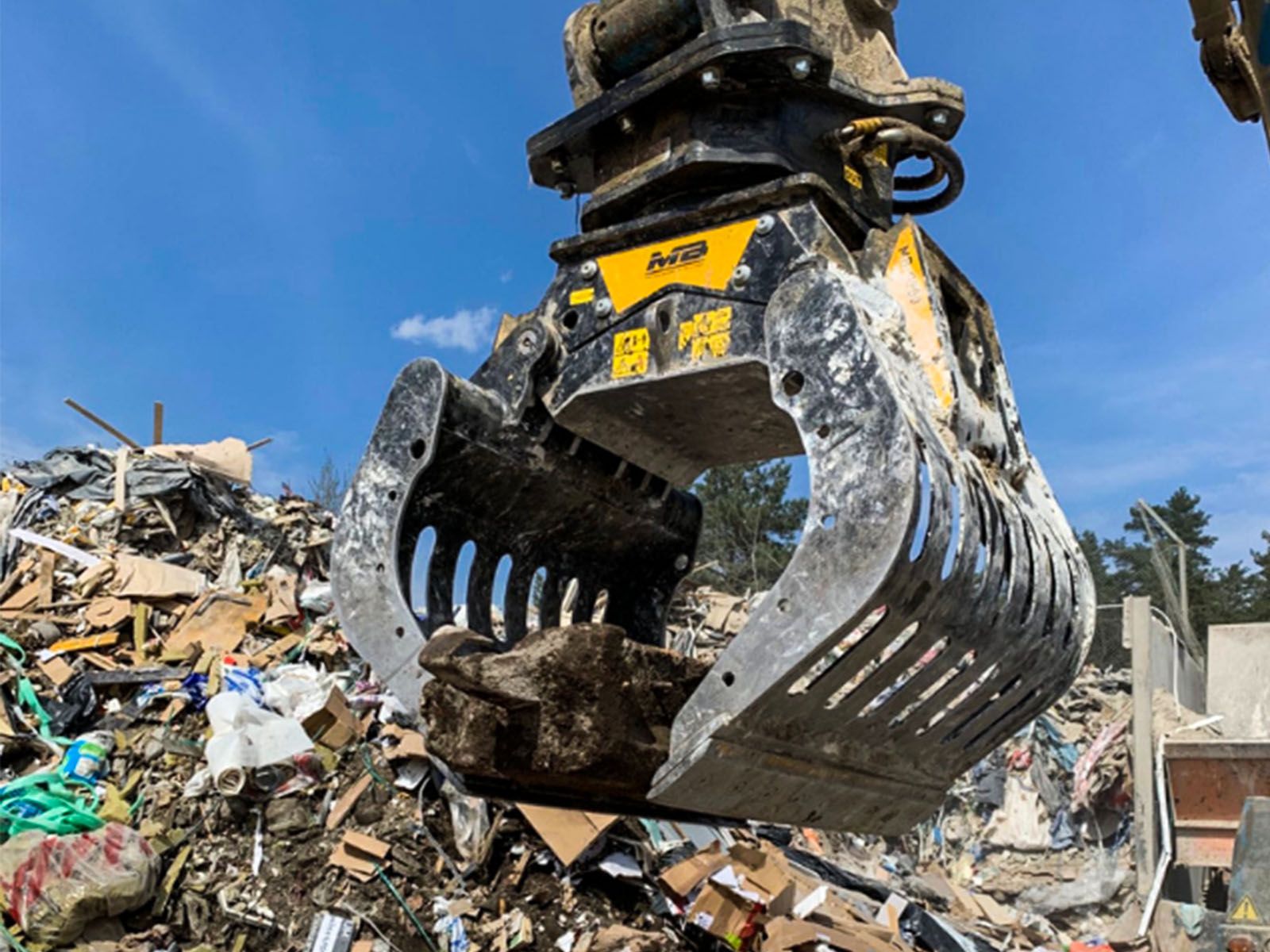 Grappin d’enrochement et de tri MB Chrusher